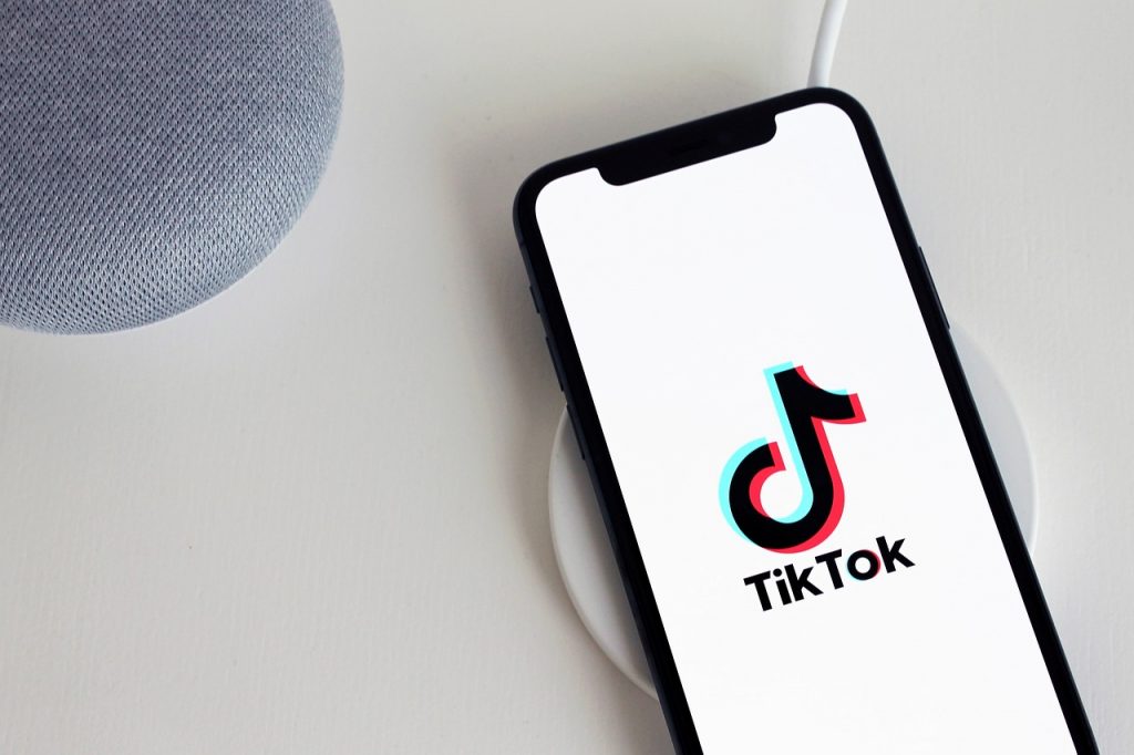 Logo de TikTok sur mobile