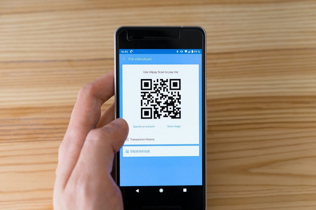 Un code QR sur un smartphone